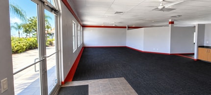 5683-5693 SE Federal Hwy, Hobe Sound, FL à louer Photo intérieure– Image 1 sur 7
