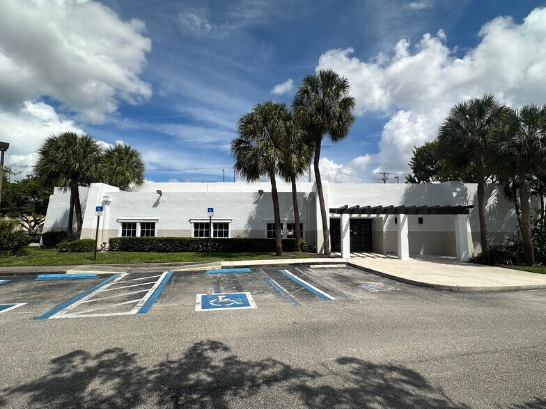 8800-8990 State Road 84, Davie, FL à louer - Photo de l’immeuble – Image 1 sur 17