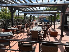 3520-3570 E Colfax Ave, Denver, CO à louer Photo intérieure– Image 2 sur 5