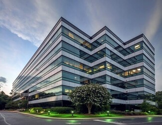 Plus de détails pour 5505 Peachtree Dunwoody Rd NE, Atlanta, GA - Médical à louer