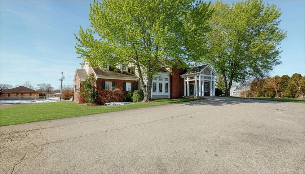 1701 Spring St, Jeffersonville, IN à vendre - Photo de l’immeuble – Image 2 sur 88