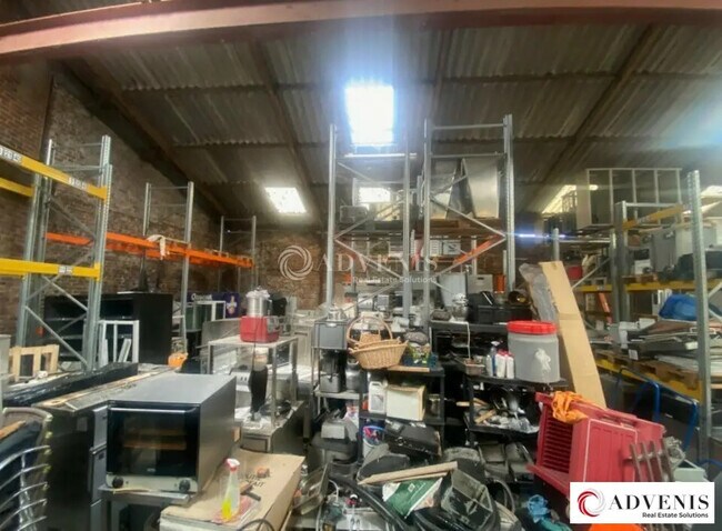 Plus de détails pour Industriel/Logistique à louer