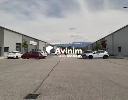 Industriel/Logistique dans Rumilly à louer Photo de l’immeuble– Image 1 sur 6