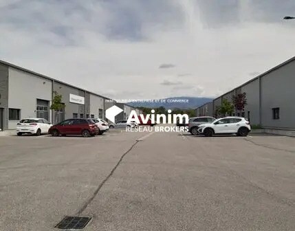 Plus de détails pour Industriel/Logistique à louer