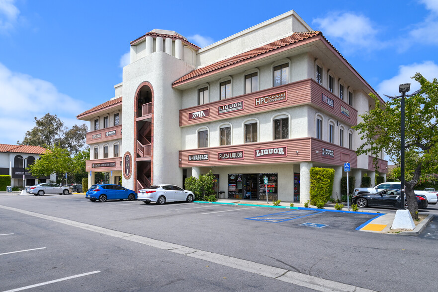 501 W Channel Islands Blvd, Port Hueneme, CA à vendre - Photo de l’immeuble – Image 2 sur 28