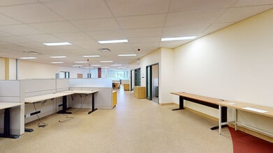 3750 Boul Du Royaume, Saguenay, QC à louer Photo intérieure– Image 2 sur 22