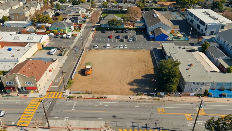 80 Race St, San Jose, CA à vendre - Vidéo sur l’annonce professionnelle – Image 2 sur 27