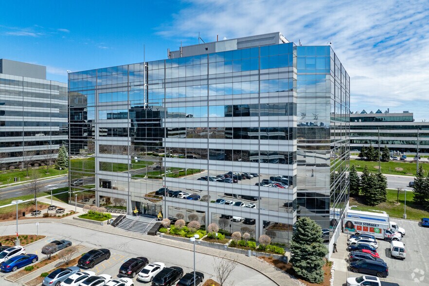 55 Commerce Valley Dr W, Markham, ON à louer - Photo de l’immeuble – Image 3 sur 10