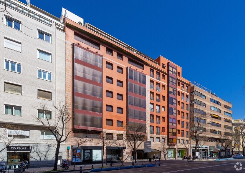 Calle de Diego de León, 21, Madrid, Madrid à louer - Photo de l’immeuble – Image 2 sur 2