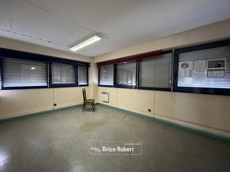 Bureau dans Lyon à louer - Photo de l’immeuble – Image 3 sur 5