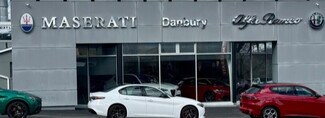 Plus de détails pour 52 Newtown Rd, Danbury, CT - Local commercial à vendre