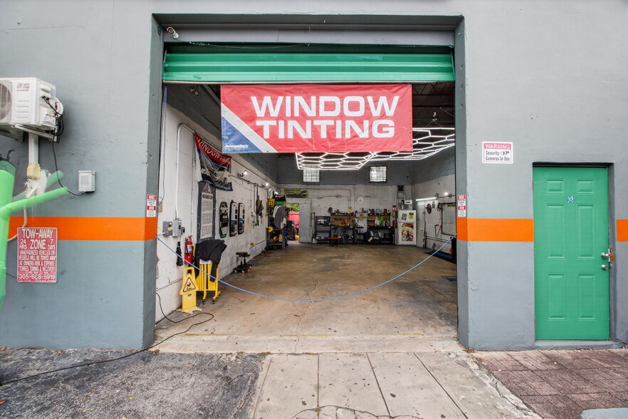 449 E Okeechobee Rd, Hialeah, FL à vendre - Photo de l’immeuble – Image 3 sur 20