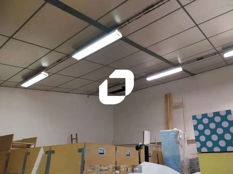 Local d'activités dans Nantes à vendre - Photo de l’immeuble – Image 2 sur 4