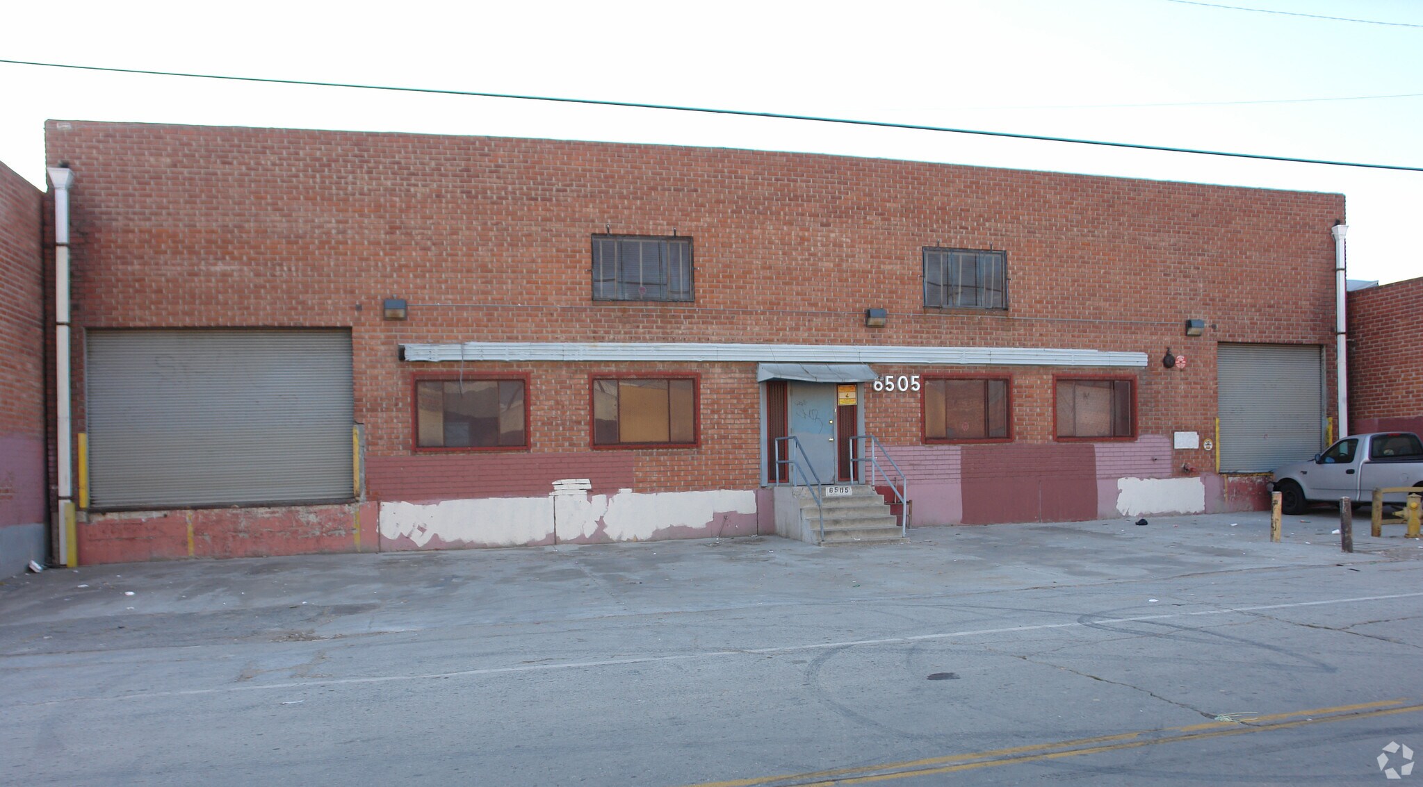 6505 McKinley Ave, Los Angeles, CA à louer Photo principale– Image 1 sur 30