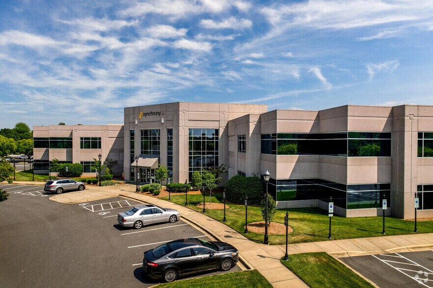 10840 Ballantyne Commons Pky, Charlotte, NC à louer - Photo de l’immeuble – Image 2 sur 6