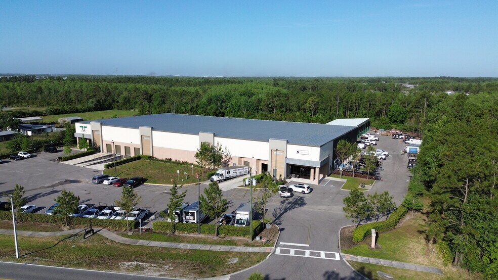 5340 Young Pine Rd, Orlando, FL à louer - Photo de l’immeuble – Image 2 sur 6