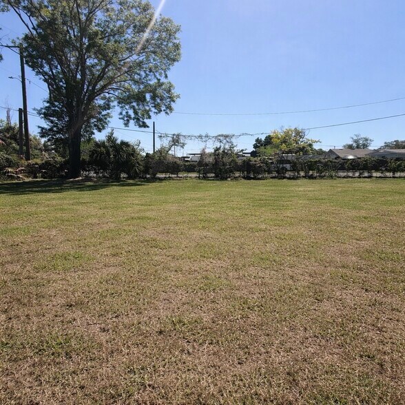 2500 56th st, Tampa, FL à vendre - Photo principale – Image 1 sur 7