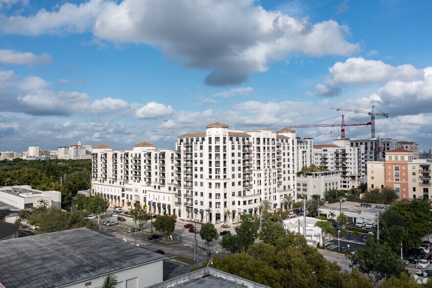 301 Altara Ave, Coral Gables, FL à vendre - Aérien – Image 3 sur 11