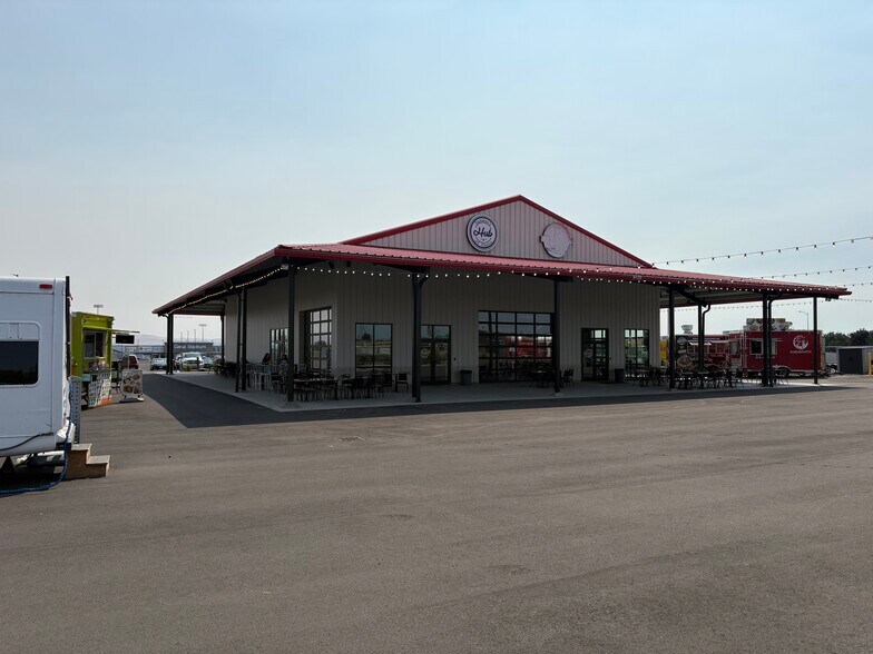 6120 Burden Blvd, Pasco, WA à vendre - Photo principale – Image 1 sur 9
