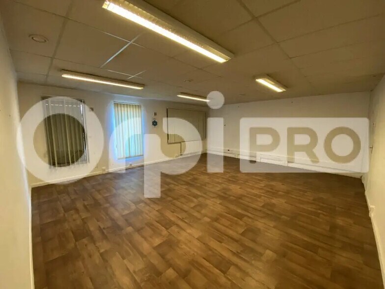 Bureau dans Le Havre à louer - Photo de l’immeuble – Image 1 sur 10