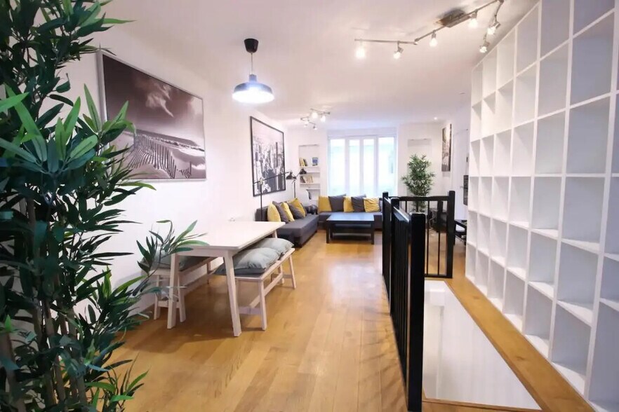 Bureau dans Paris à vendre - Photo de l’immeuble – Image 2 sur 5