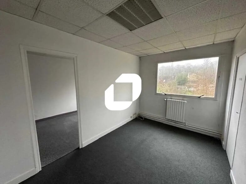Bureau dans Eaubonne à louer - Photo de l’immeuble – Image 3 sur 10
