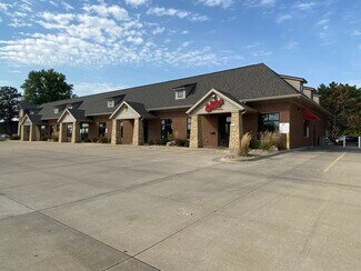 Plus de détails pour 102 N 1st St, Eldridge, IA - Bureau/Local commercial à louer