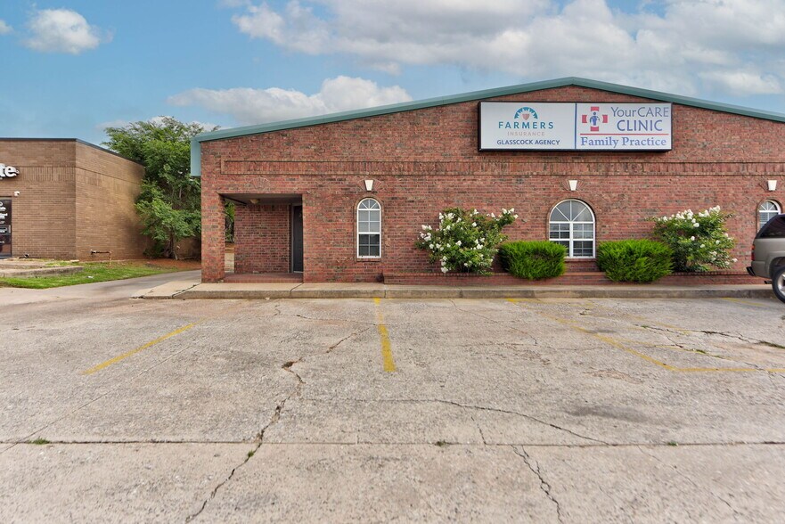 1027-1029 E Vandament Ave, Yukon, OK à louer - Photo de l’immeuble – Image 2 sur 13