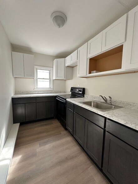 87 Union St, Vernon, CT à vendre - Photo de l’immeuble – Image 3 sur 9