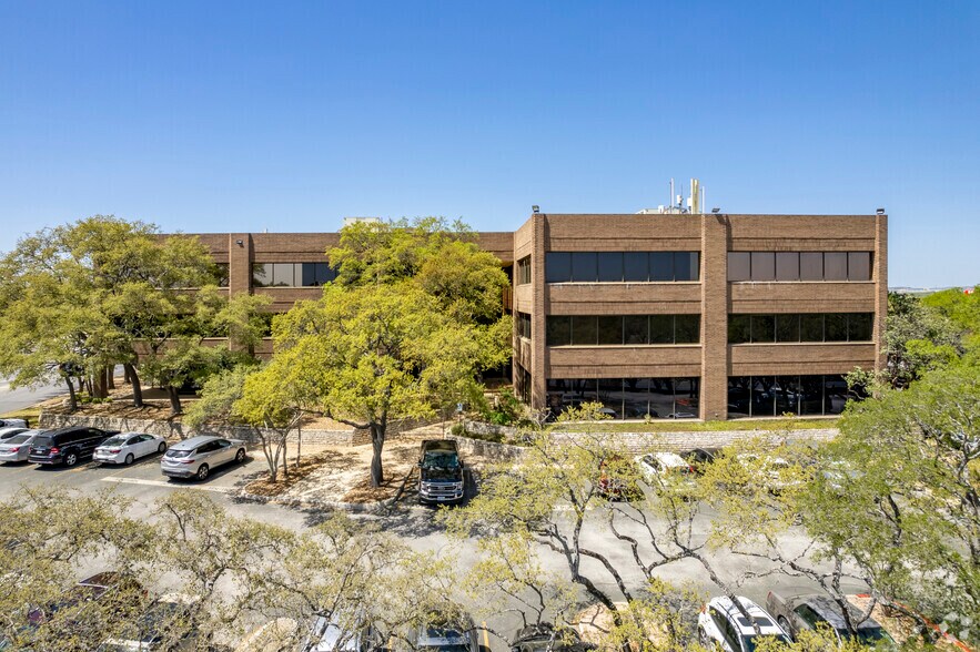 14800 San Pedro Ave, San Antonio, TX à louer - Photo de l’immeuble – Image 2 sur 5