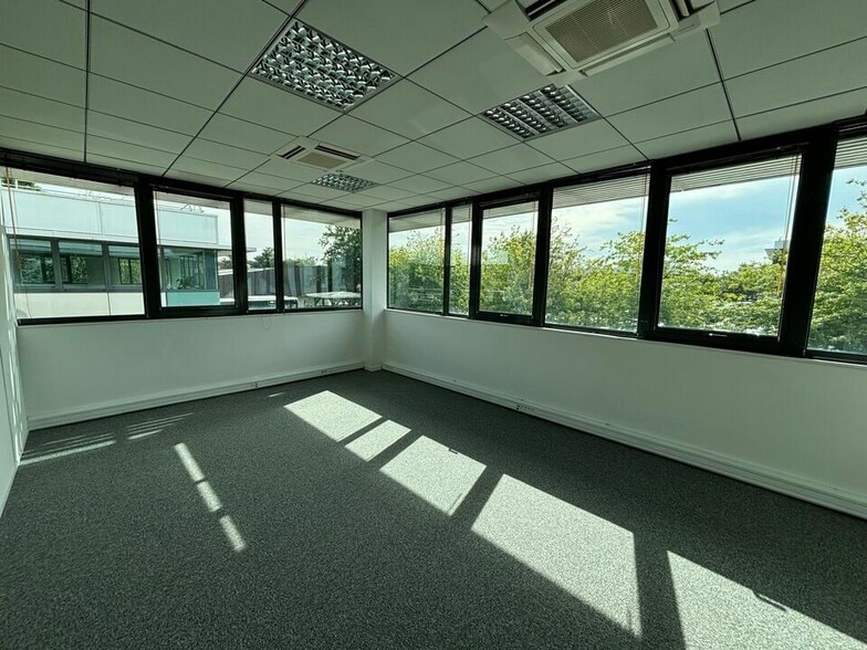 20 Avenue Pythagore, Mérignac à louer - Photo de l’immeuble – Image 2 sur 22