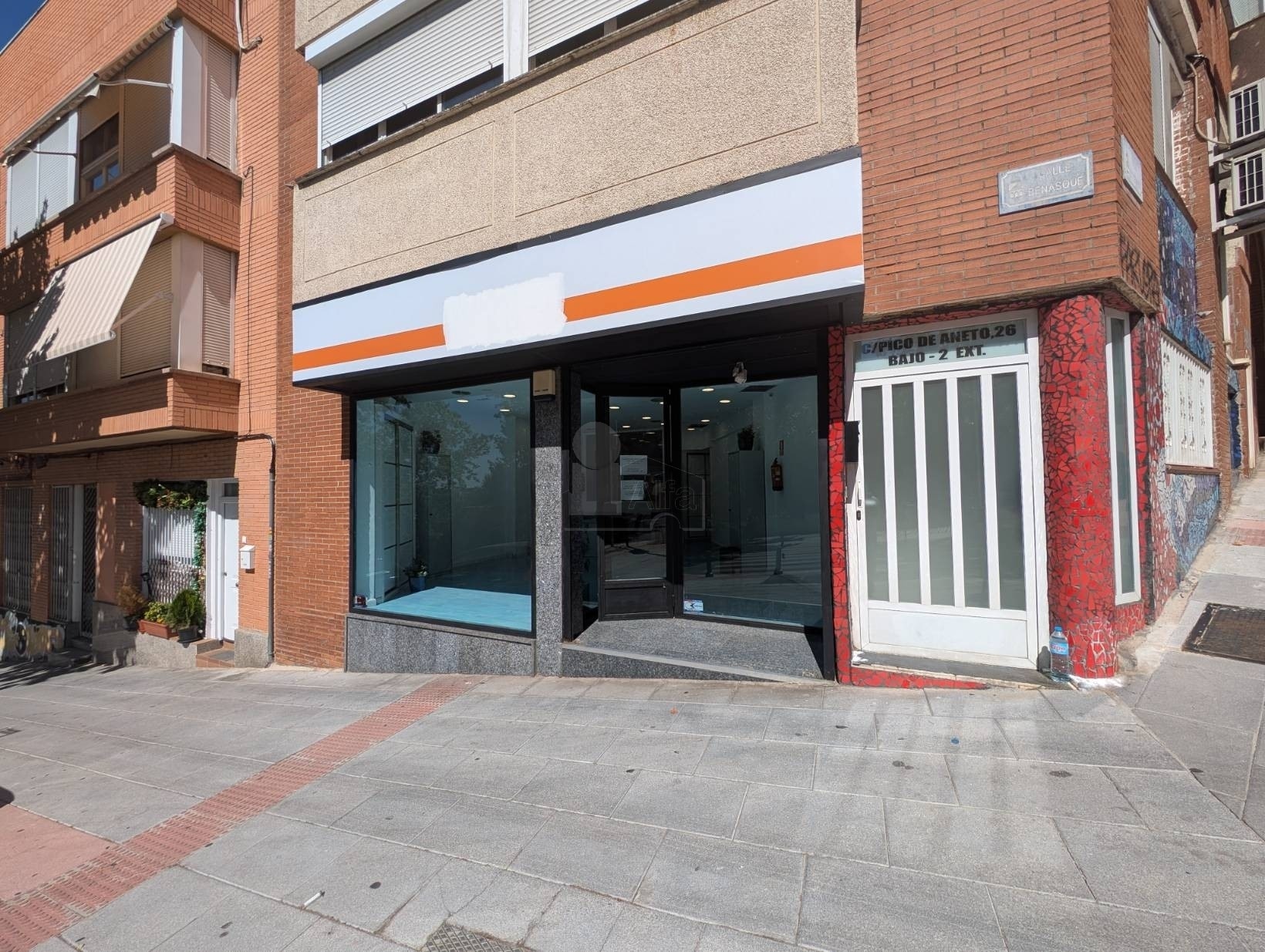 Local commercial dans San Sebastián de los Reyes, Madrid à louer Plan d’étage– Image 1 sur 10
