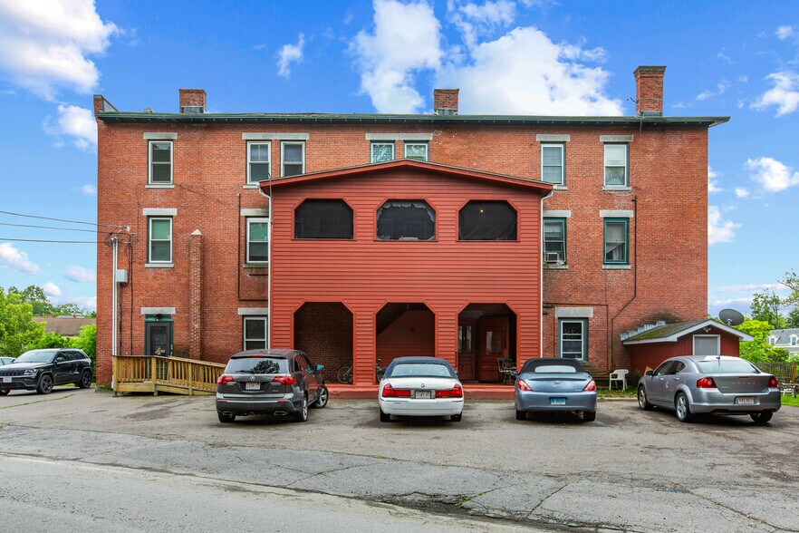 4 Davis St, Shirley, MA à vendre - Photo de l’immeuble – Image 3 sur 19