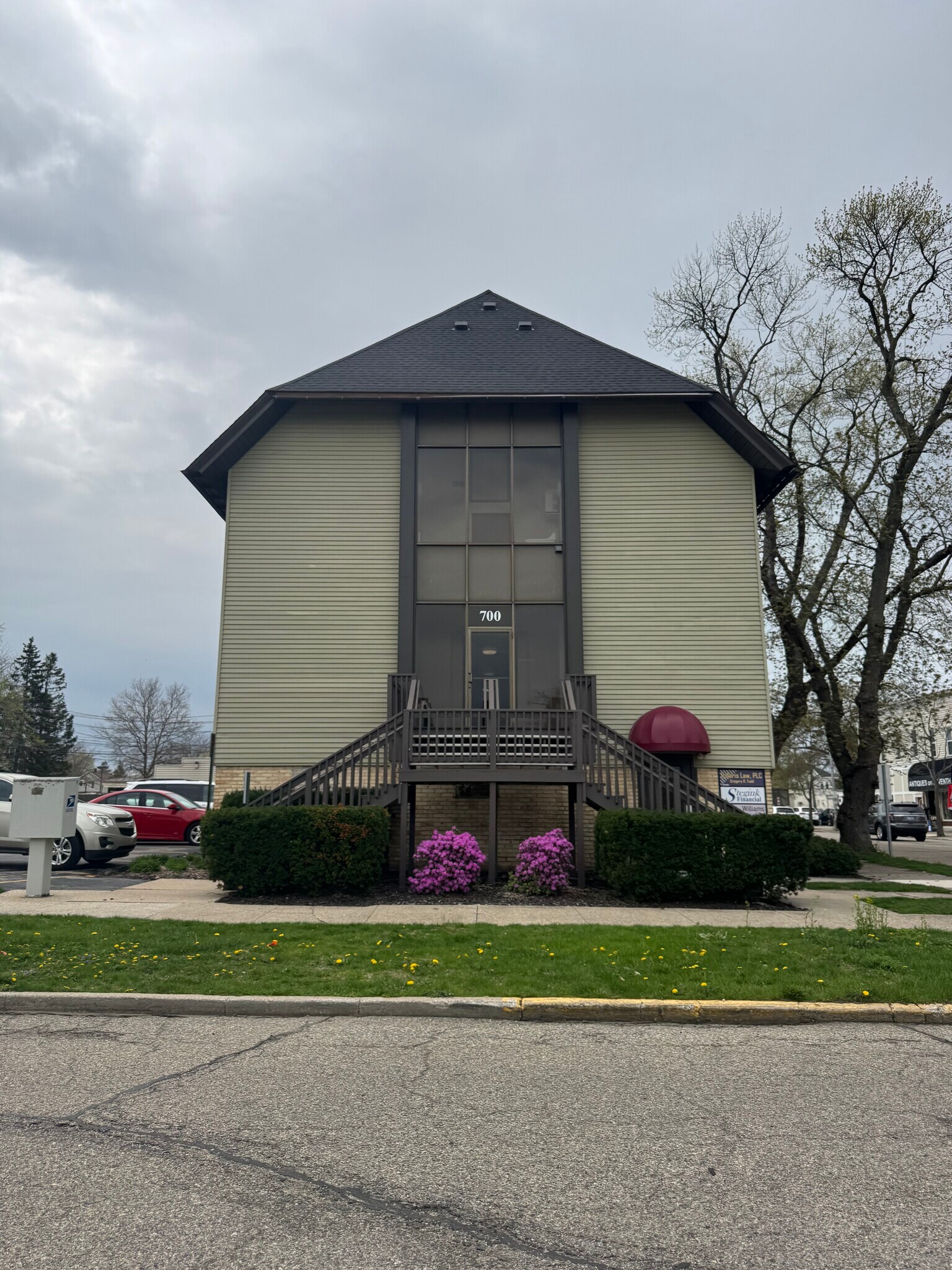 700 Fulton Ave, Grand Haven, MI à vendre Photo principale– Image 1 sur 2
