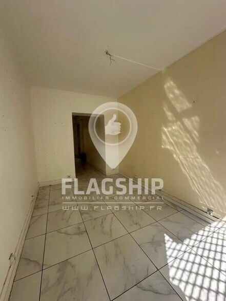 Local commercial dans Paris à louer - Photo intérieure – Image 2 sur 5