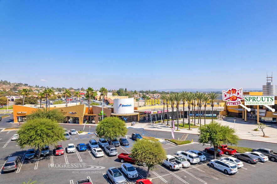 8032 Limonite Ave, Riverside, CA à louer - Photo de l’immeuble – Image 2 sur 10