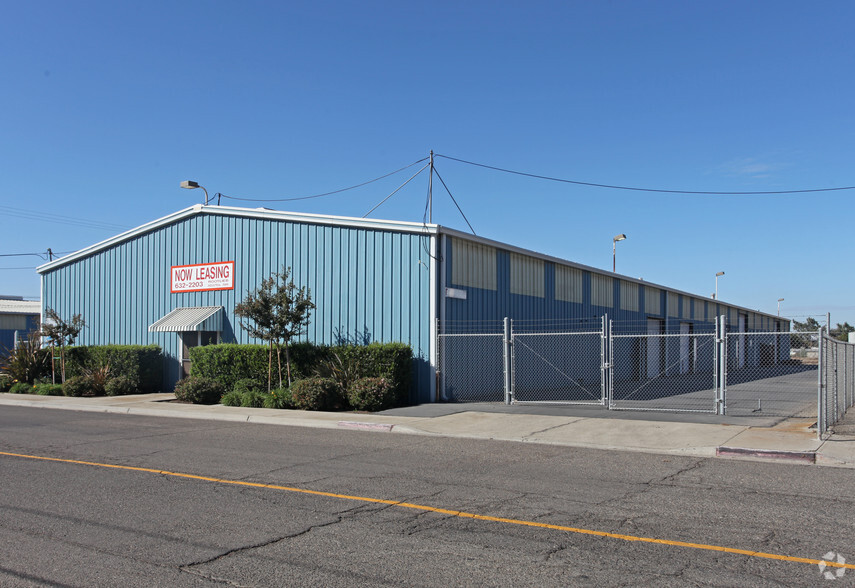 875-899 S Soderquist Rd, Turlock, CA à louer - Photo de l’immeuble – Image 2 sur 3