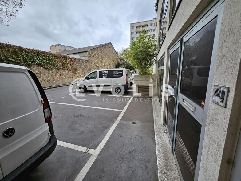 Bureau dans Montrouge à louer - Photo de l’immeuble – Image 3 sur 15