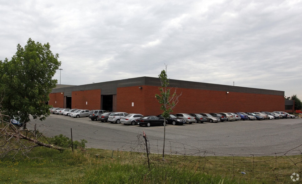 1035 Ronsa Ct, Mississauga, ON à louer - Photo de l’immeuble – Image 2 sur 2