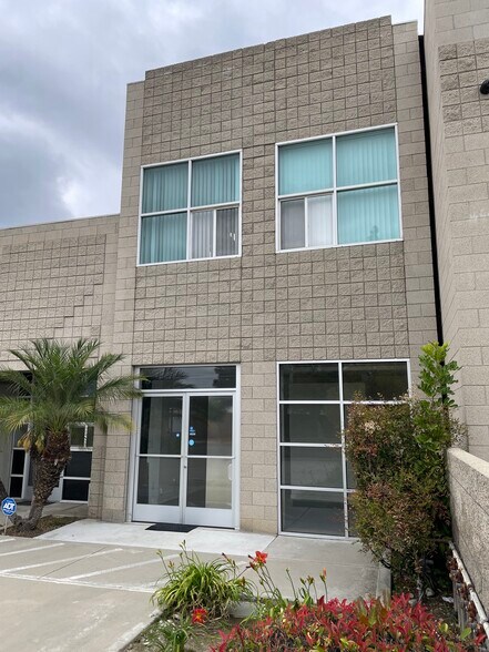 11819 Goldring Rd, Arcadia, CA à louer - Photo de l’immeuble – Image 2 sur 8