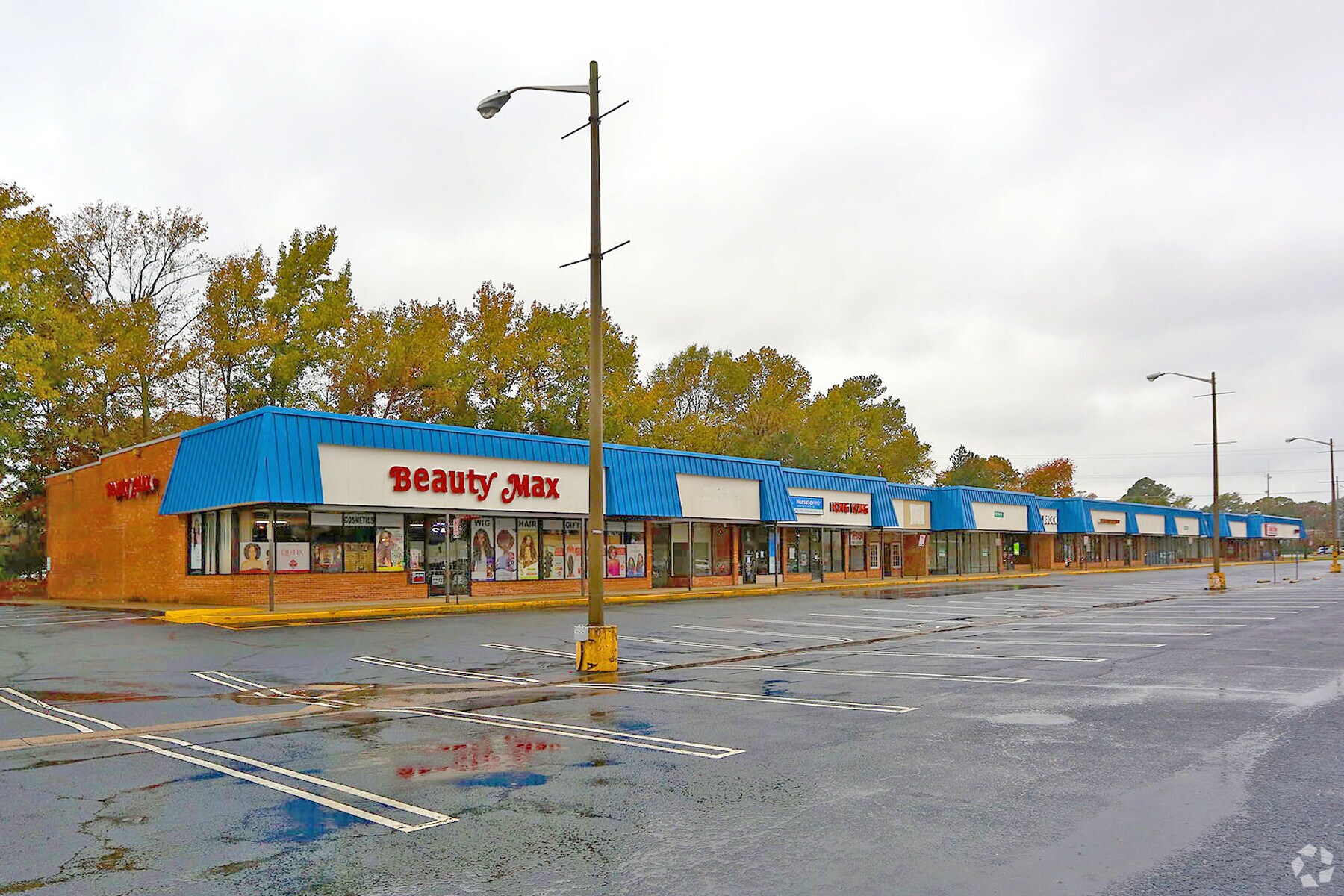 830-896 J Clyde Morris Blvd, Newport News, VA à louer Photo principale– Image 1 sur 10