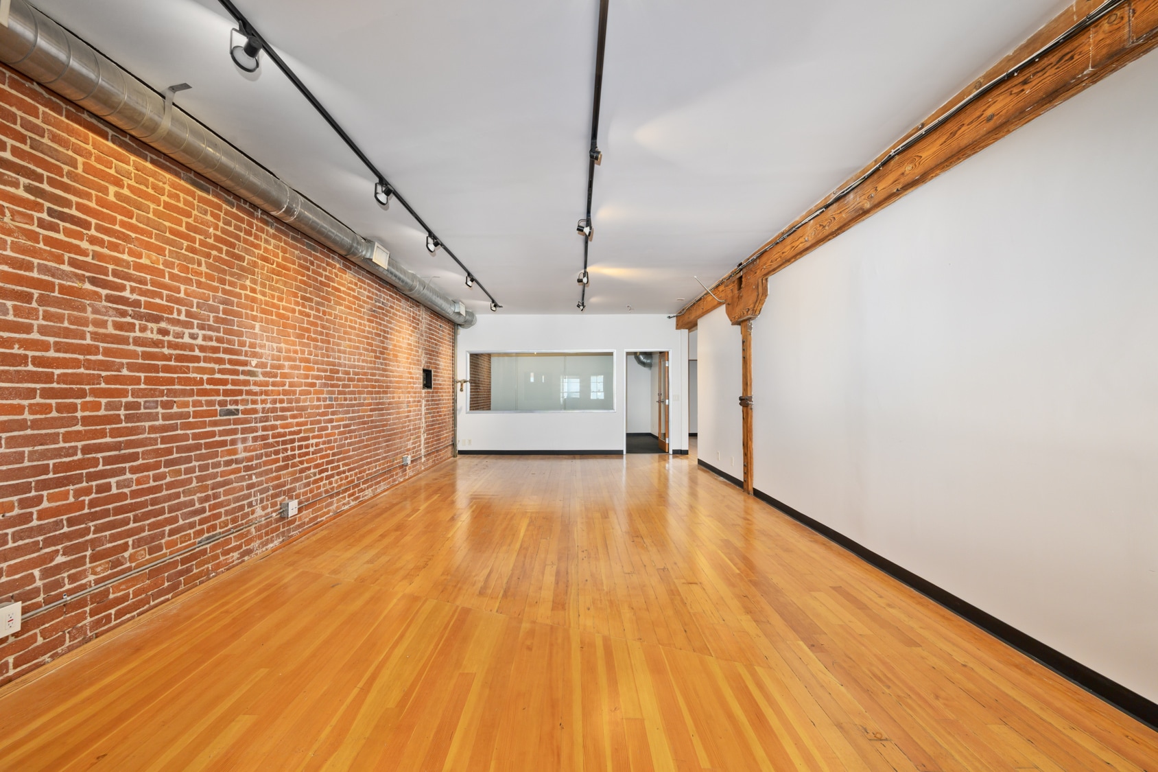 6161 Santa Monica Blvd, Los Angeles, CA à louer Photo de l’immeuble– Image 1 sur 6