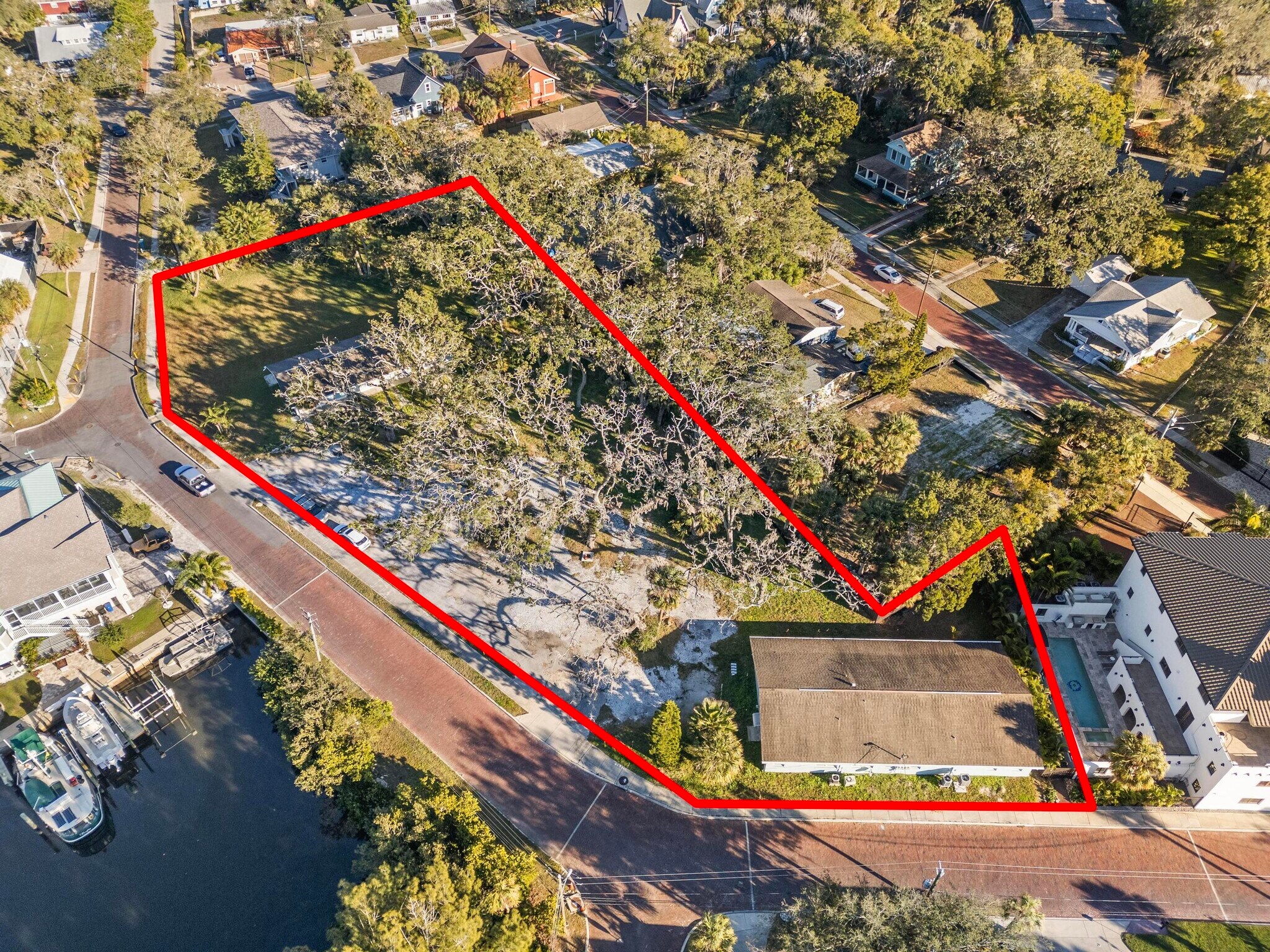 404 Canal St, Tarpon Springs, FL à vendre Photo principale– Image 1 sur 20