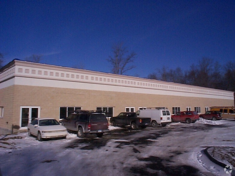 100 Corporate Dr, Trumbull, CT à louer - Photo de l’immeuble – Image 2 sur 33