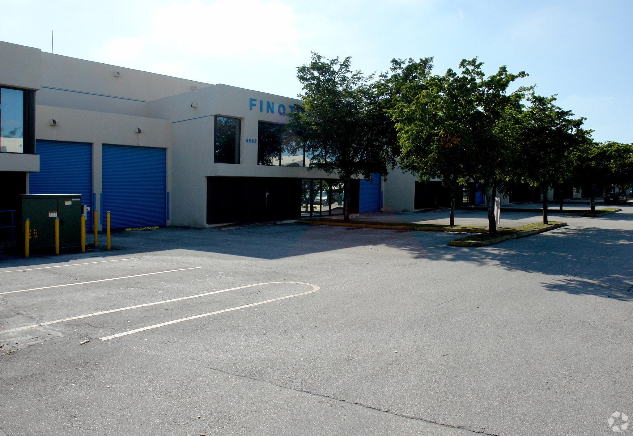 6940-6948 NW 50th St, Miami, FL à louer Photo principale– Image 1 sur 13