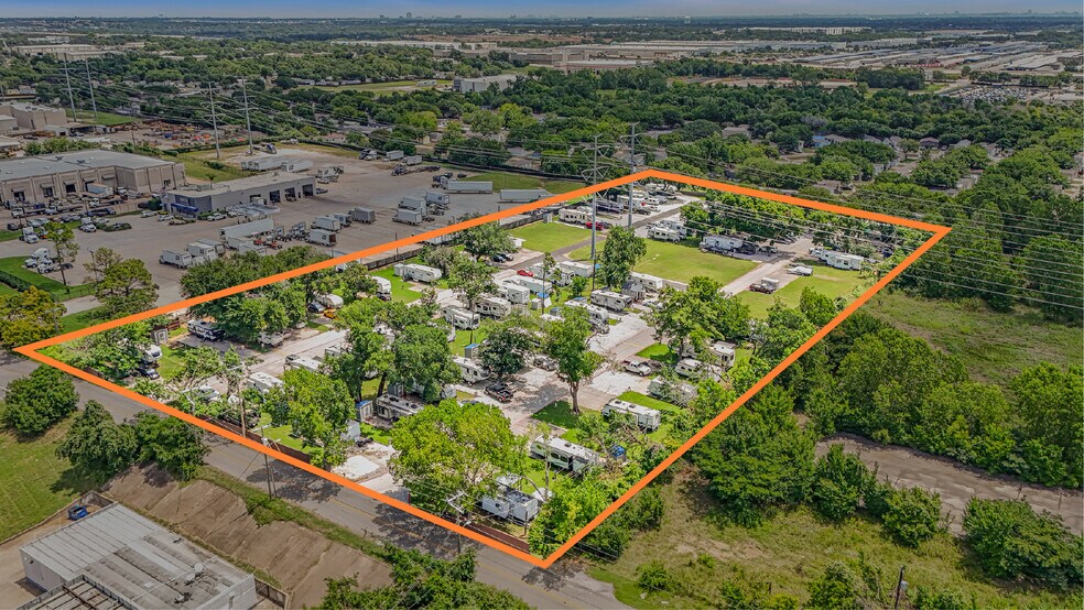2905 Oakdale rd, Grand Prairie, TX à vendre - Photo principale – Image 1 sur 6