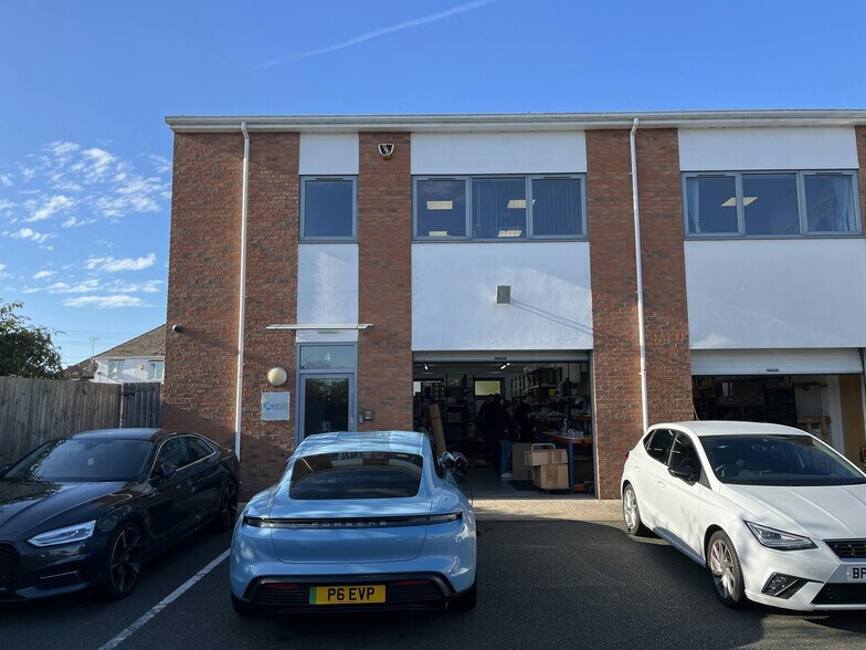 Lower Cape, Warwick à louer - Photo de l’immeuble – Image 1 sur 14