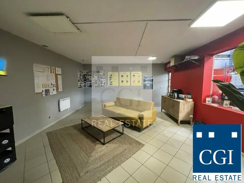 Local d’activités dans SAINT-MARTIN-D'HERES à louer - Photo de l’immeuble – Image 2 sur 4