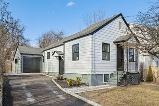 Plus de détails pour 154 Henry St, Greenwich, CT - Logement à vendre