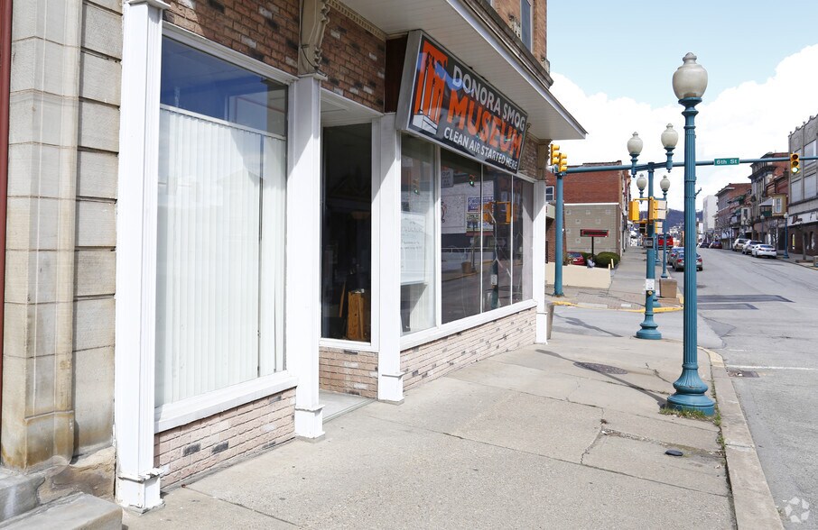 589-595 Mckean Ave, Donora, PA à vendre - Photo de l’immeuble – Image 3 sur 5
